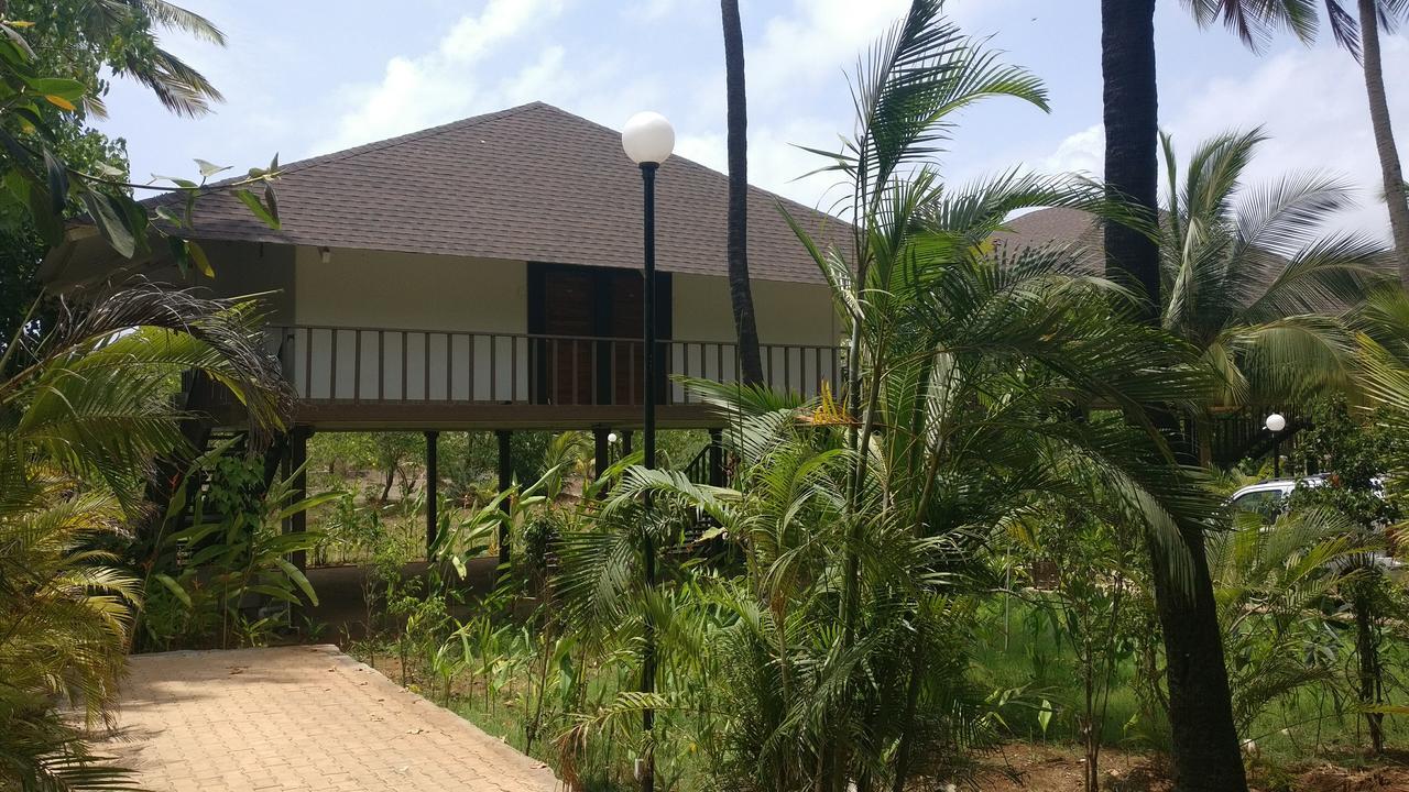 Exotica Beach Retreats Diveagar Exterior photo